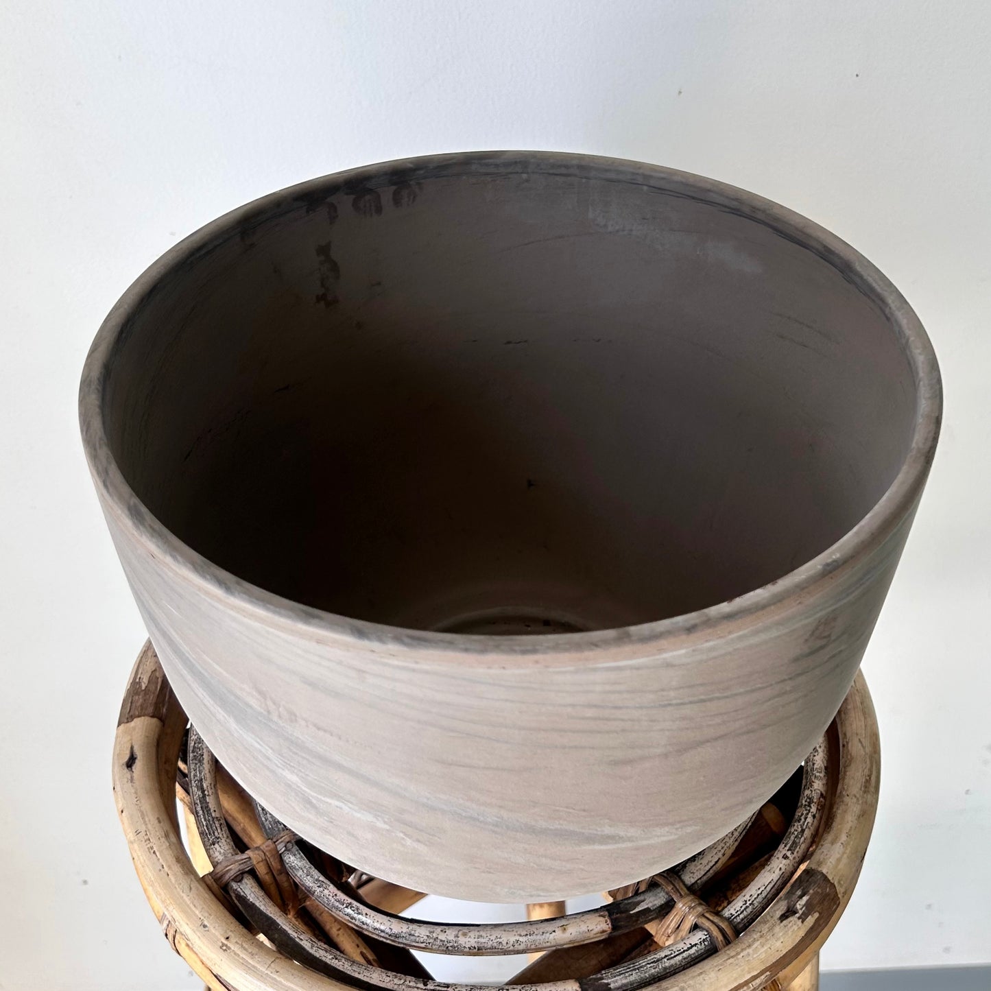 ELARA Clay Planter (9.75”x7.75”)