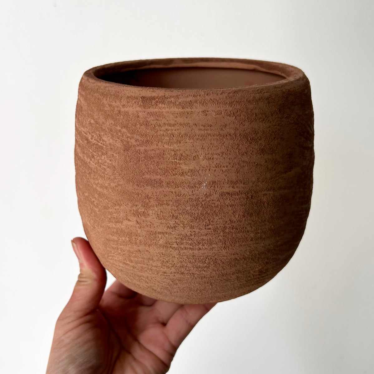 SANDIE decorative pot (4.75”x5.25”) available in 3 colours