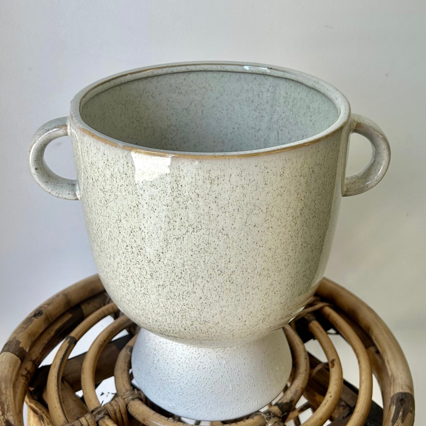 TROPHY Decorative Ceramic Pot (6”x6”)