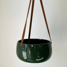 Load image into Gallery viewer, ASTRID hanging planter (6”X3”) EMERALD GREEN
