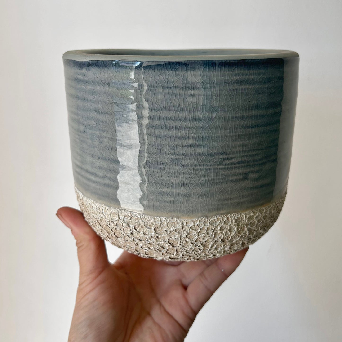 MELO two-tone Ceramic Wall Pot (5”x4.25”)