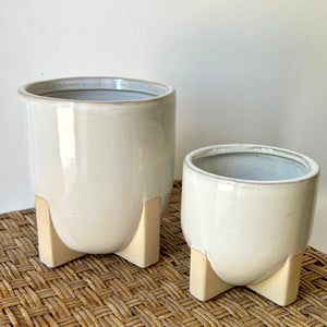 REMY footed decorative ceramic pot (available  in two sizes)