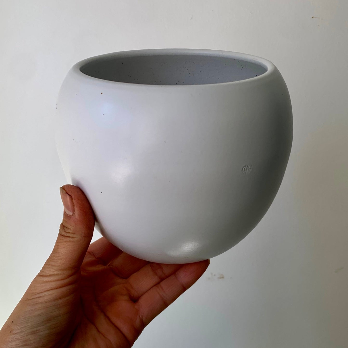 Sphere Decorative Pot (4.25”x4.5”) Matte White