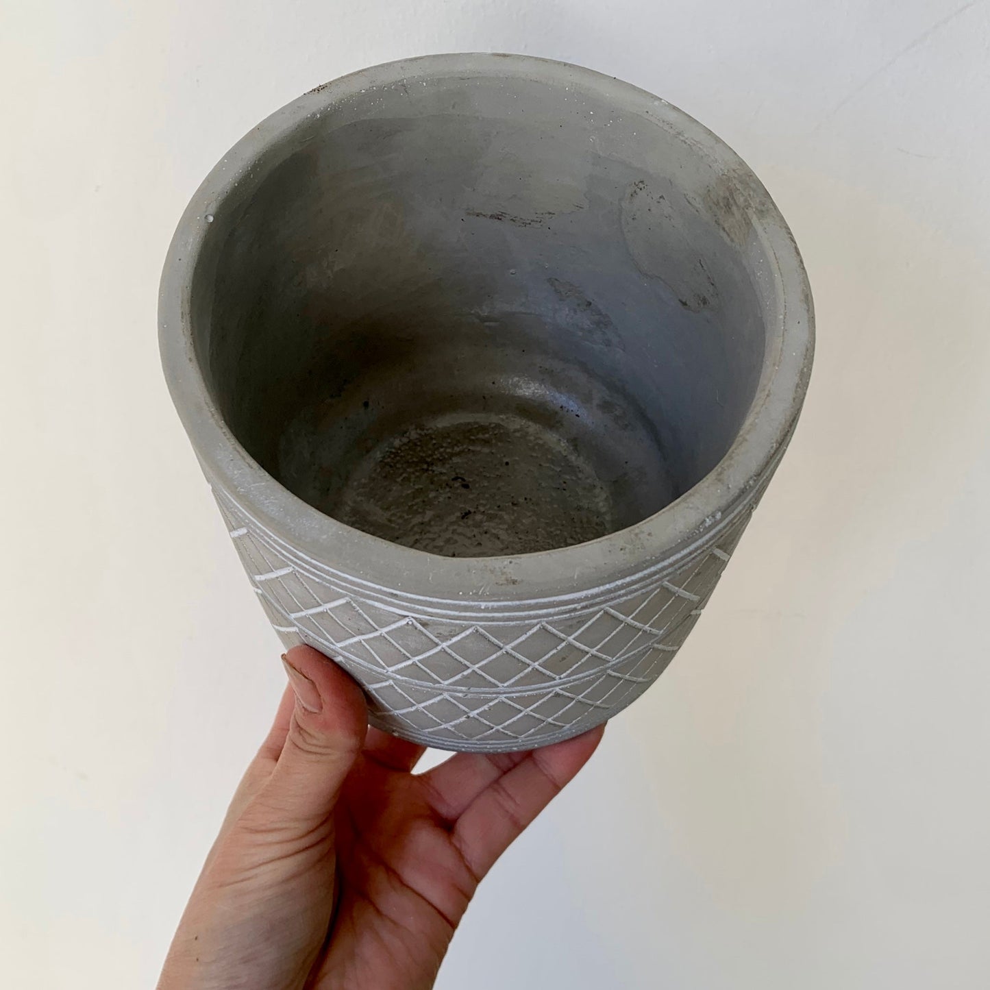 GLADSTONE Concrete Patterned Decorative Pot 5”X5” (available in TWO colours)