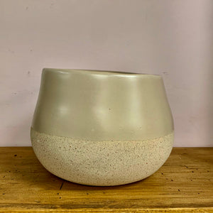 ARIA Asymmetrical Cover Pot sandstone base