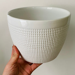 RILEY textured decorative  cover pot (6”X5”)