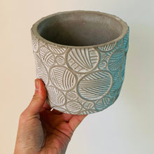Load image into Gallery viewer, NOVA concrete decorative pot (4.75X4”)
