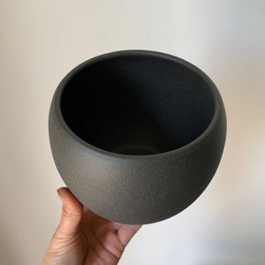 Sphere Cover Pot  (4.25”x4.5”)