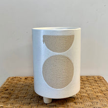 Load image into Gallery viewer, LOUIE elongated footed planter (5”X7”)
